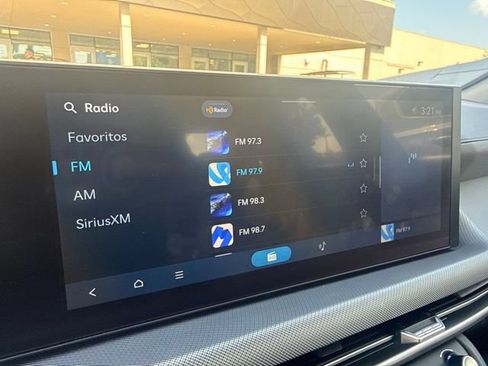 Used 2025 Hyundai Sonata SE FWD image 14