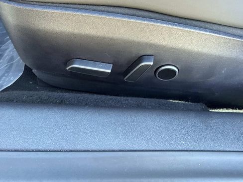 Used 2022 Tesla Model 3 image 28