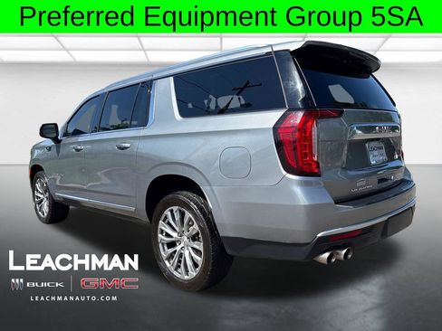 Used 2023 GMC Yukon XL Denali AWD/4WD image 6