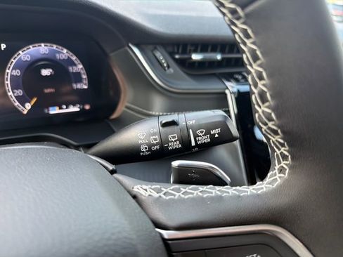New 2026 Jeep Grand Cherokee Laredo AWD/4WD image 17