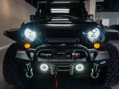 Used 2012 Jeep Wrangler Unlimited Sahara w/ Connectivity Group image 75