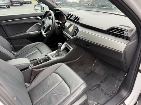 Used 2024 Audi Q3 2.0T Premium AWD/4WD image 31