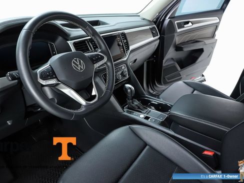 Used 2023 Volkswagen Atlas SE w/ Black Wheel Package FWD image 57