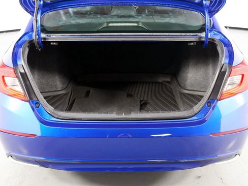 Used 2022 Honda Accord Sport image 9