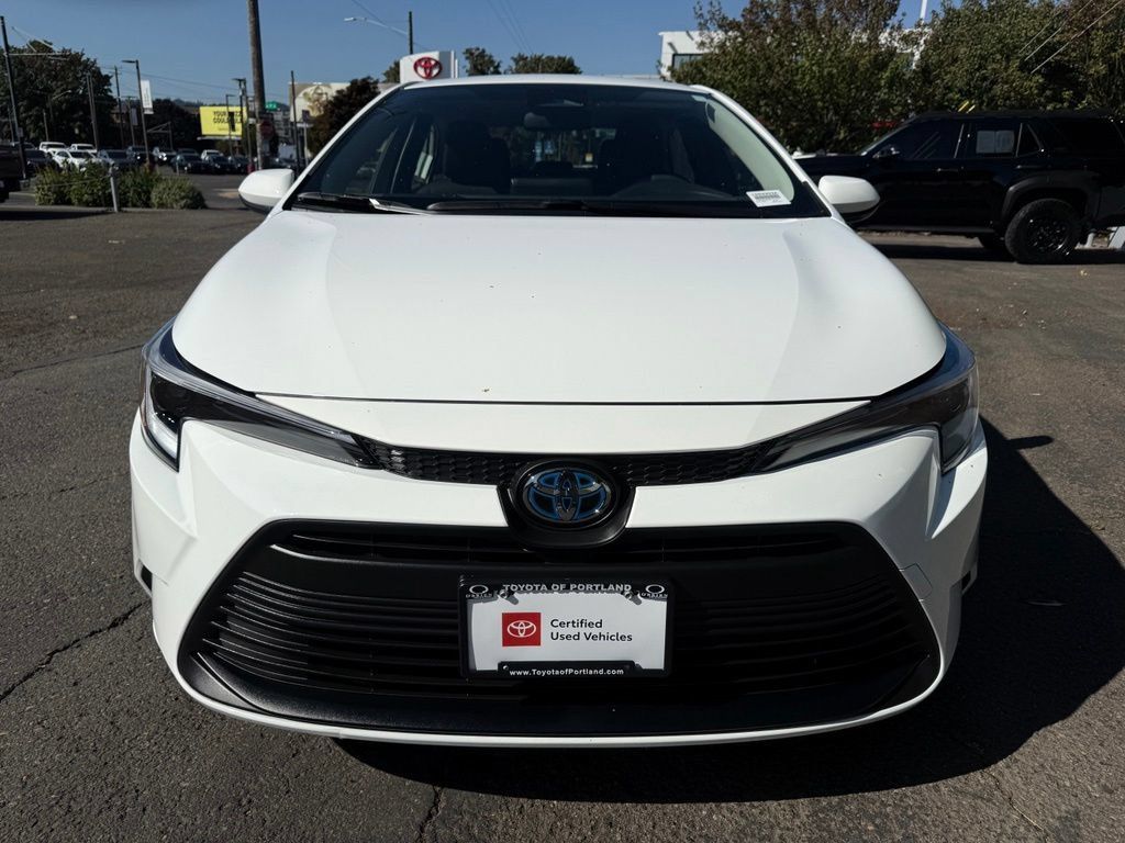 Certified 2025 Toyota Corolla LE w/ LE Premium Package AWD/4WD image 3