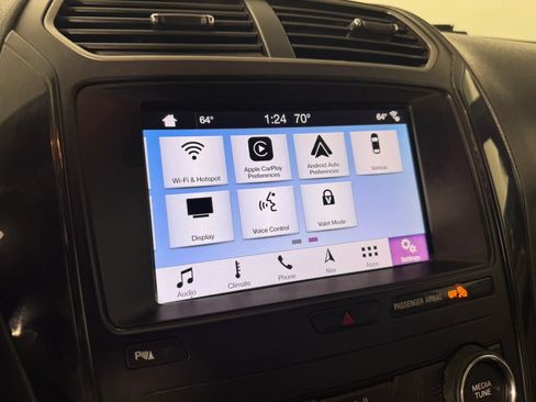 Used 2019 Ford Explorer XLT w/ Equipment Group 202A AWD/4WD image 21