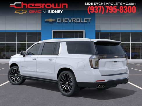 New 2026 Chevrolet Suburban High Country AWD/4WD image 3
