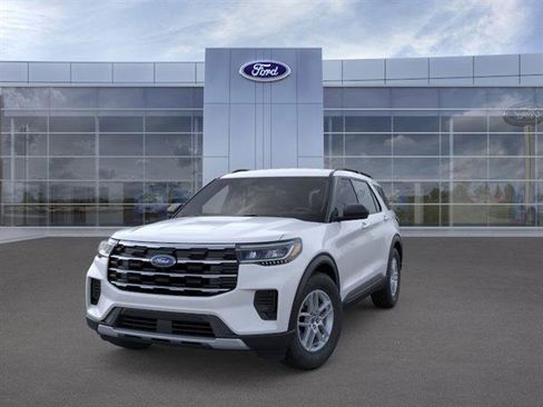 New 2026 Ford Explorer Active image 2