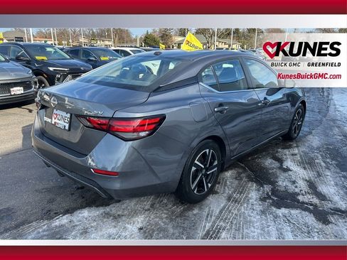 Used 2024 Nissan Sentra SV image 5