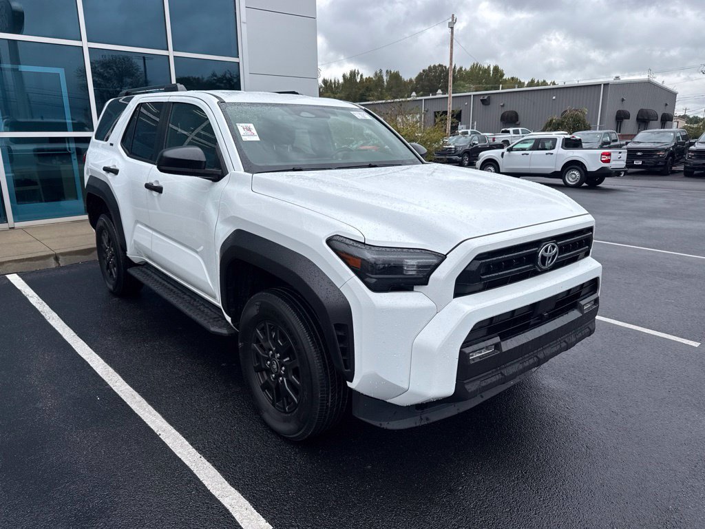 Used 2025 Toyota 4Runner SR5 AWD/4WD image 2