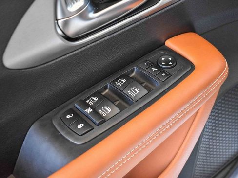 New 2026 Chrysler Pacifica Pinnacle w/ Trailer Tow Group image 22