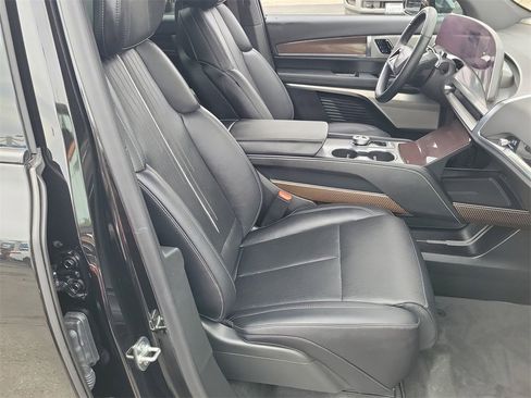 Used 2026 Cadillac Vistiq Luxury image 26