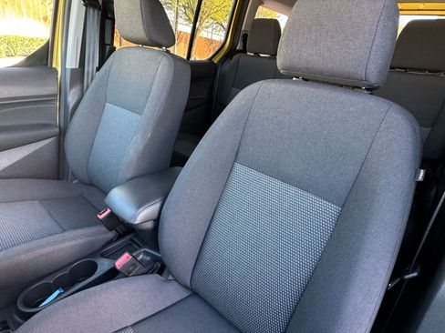 Used 2018 Ford Transit Connect XL image 25