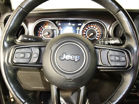 Used 2021 Jeep Wrangler Unlimited Sport AWD/4WD image 18