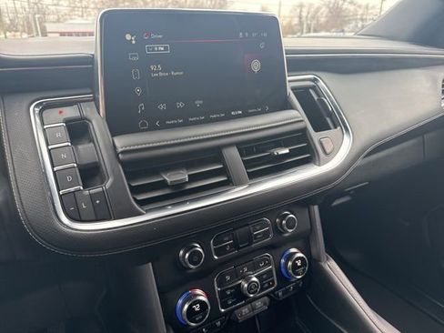 Used 2024 GMC Yukon SLT image 15