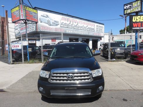 Used 2014 Toyota Sequoia Limited AWD/4WD image 6