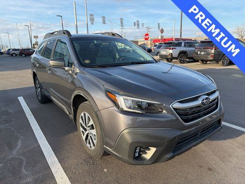Used 2020 Subaru Outback Premium image 1