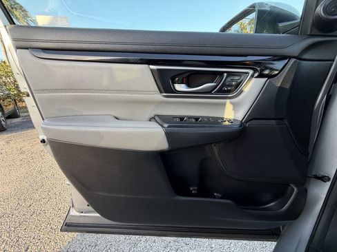Used 2022 Honda CR-V Touring image 20