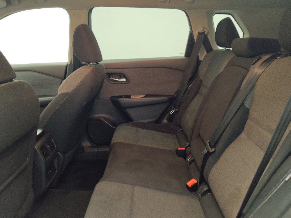 Used 2022 Nissan Rogue SV FWD image 18