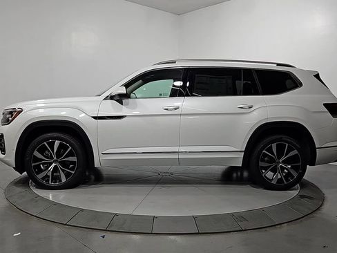 New 2026 Volkswagen Atlas SEL Premium R-Line image 2