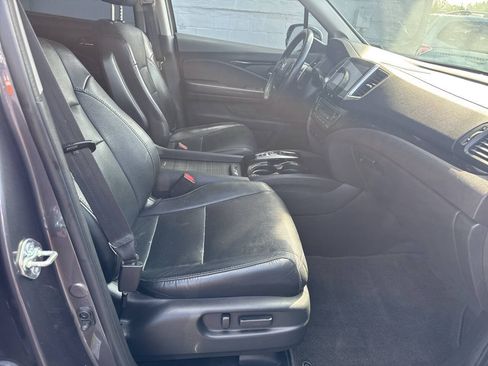 Used 2016 Honda Pilot Elite image 32