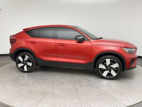 Certified 2023 Volvo C40 P8 Recharge Ultimate w/ Protection Package Premier AWD/4WD image 9