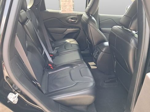 Used 2020 Jeep Cherokee Limited AWD/4WD image 18