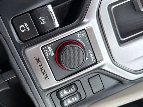 Used 2019 Subaru Forester Premium image 11