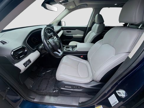 Used 2023 Honda Pilot Touring image 19