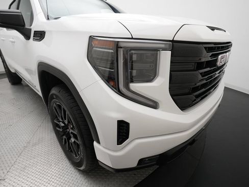 Used 2026 GMC Sierra 1500 Elevation AWD/4WD image 22