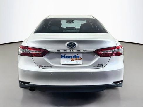 Used 2018 Toyota Camry XLE FWD image 24