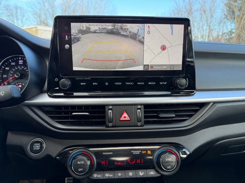 Used 2023 Kia Forte GT-Line w/ GT-Line Premium Package image 13