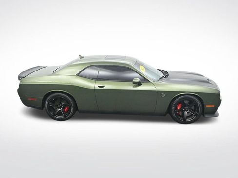 Used 2022 Dodge Challenger SRT Hellcat w/ Plus Package RWD image 30