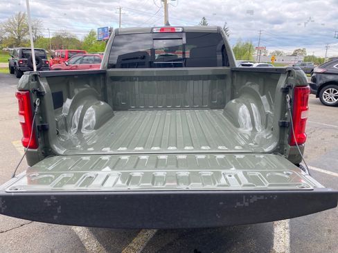 Used 2026 RAM 1500 Laramie AWD/4WD image 22