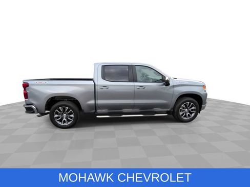 Used 2023 Chevrolet Silverado 1500 LT w/ Safety Package AWD/4WD image 9