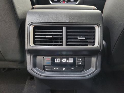 New 2026 Volkswagen Atlas Peak Edition AWD/4WD image 33