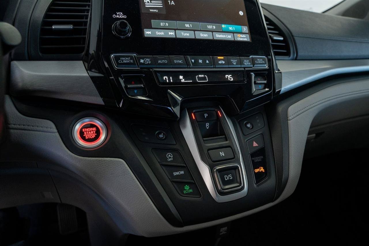 Used 2023 Honda Odyssey EX image 15