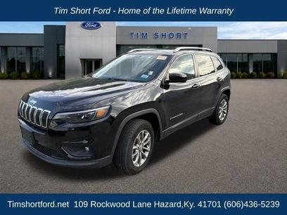 Used 2019 Jeep Cherokee Latitude Plus w/ Comfort/Convenience Group