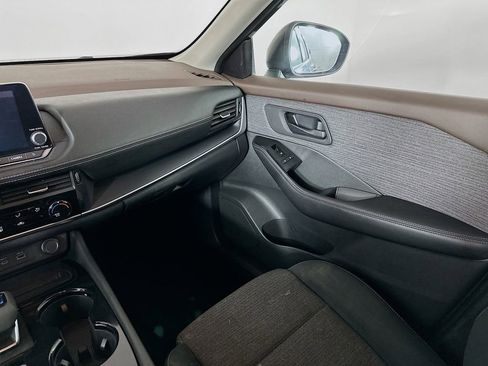 Used 2021 Nissan Rogue S image 30