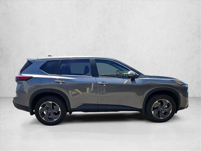 Certified 2026 Nissan Rogue SV FWD image 4