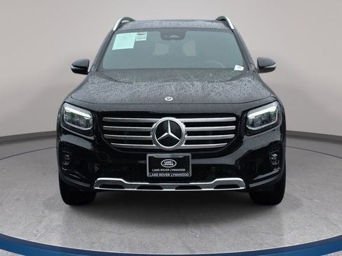 Used 2025 Mercedes-Benz GLB 250 4MATIC image 3