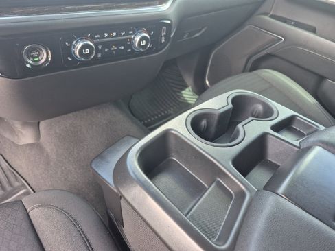Used 2022 GMC Sierra 1500 SLE AWD/4WD image 12
