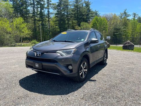 Used 2016 Toyota RAV4 XLE AWD/4WD image 1