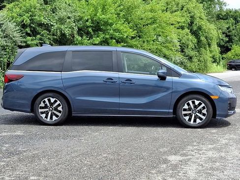 Used 2025 Honda Odyssey EX-L image 7