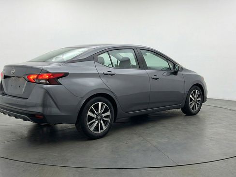 Used 2025 Nissan Versa SV image 9