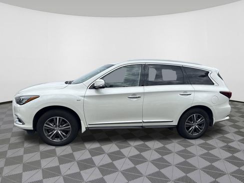 Used 2016 INFINITI QX60 Luxe w/ Premium Plus Package AWD/4WD image 4