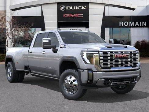 New 2026 GMC Sierra 3500 Denali w/ Denali Reserve Package AWD/4WD image 7