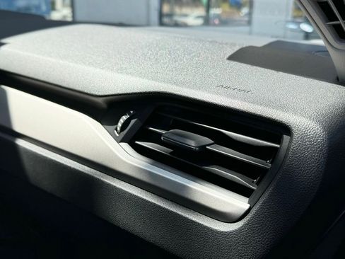 Used 2022 Ford Escape SE image 14