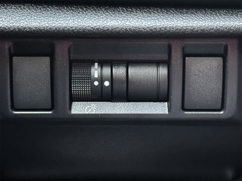 Certified 2024 Subaru Crosstrek 2.0i Premium w/ Crosstrek Mirror Package image 20