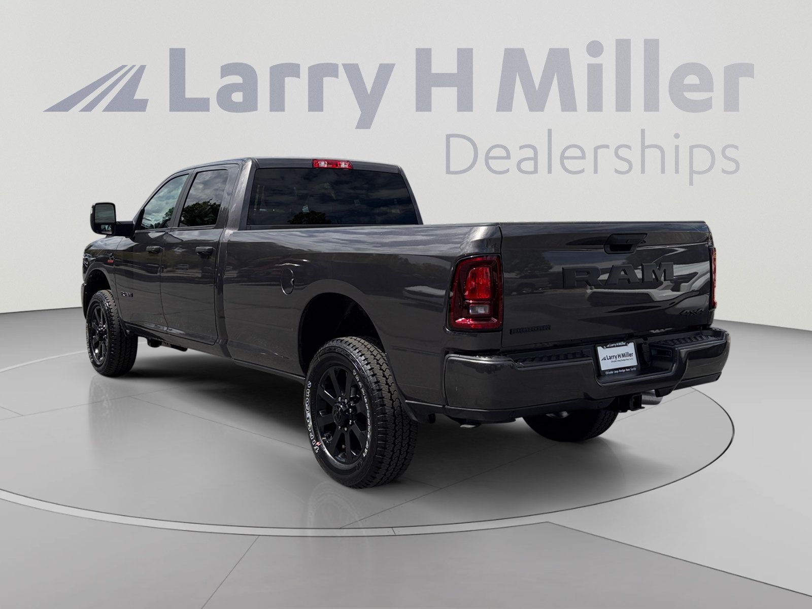 New 2026 RAM 3500 Big Horn AWD/4WD image 3